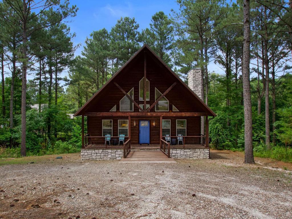 Stunning Luxury Cabin W Hot Tub And Fire Pit Holy Shiplap Is Perfect Romantic Couples Getaway Broken Bow Eksteriør bilde
