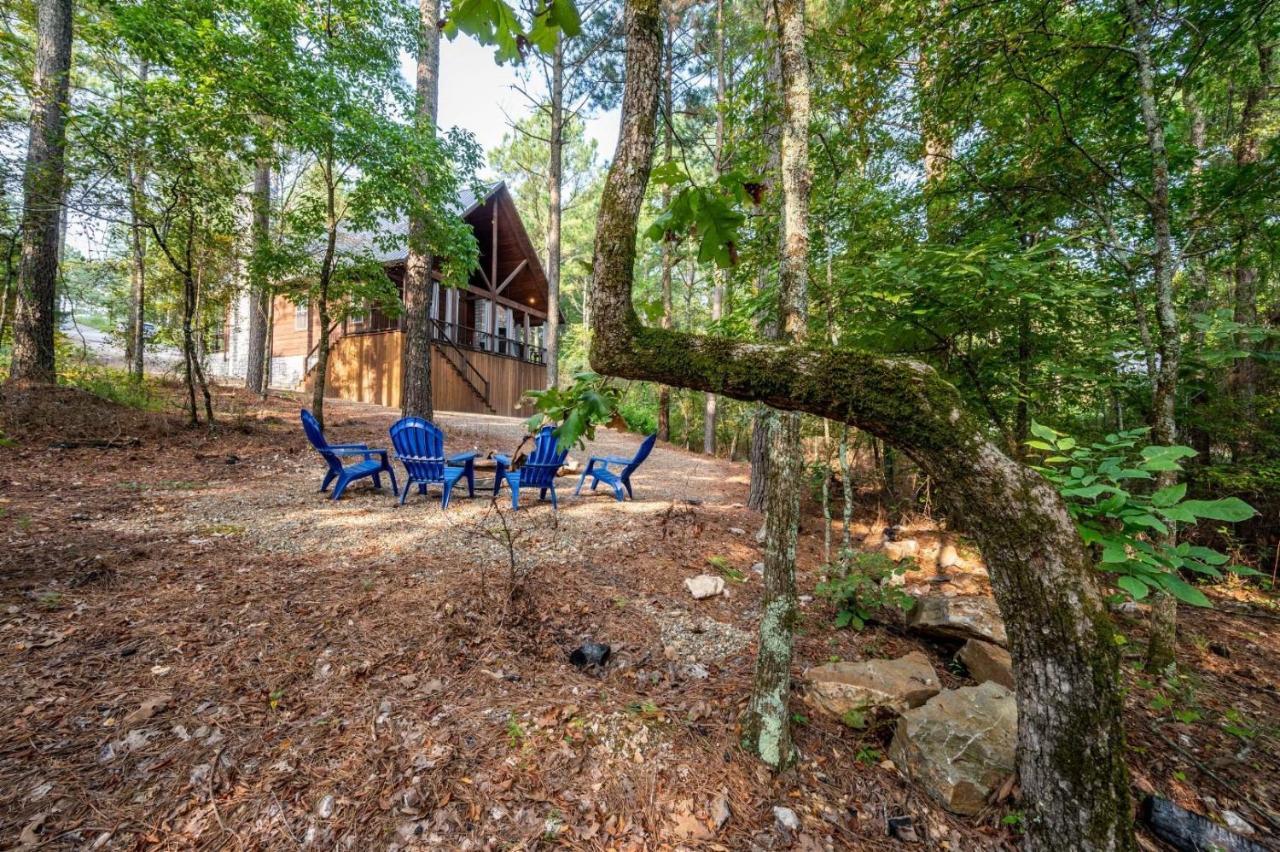 Stunning Luxury Cabin W Hot Tub And Fire Pit Holy Shiplap Is Perfect Romantic Couples Getaway Broken Bow Eksteriør bilde